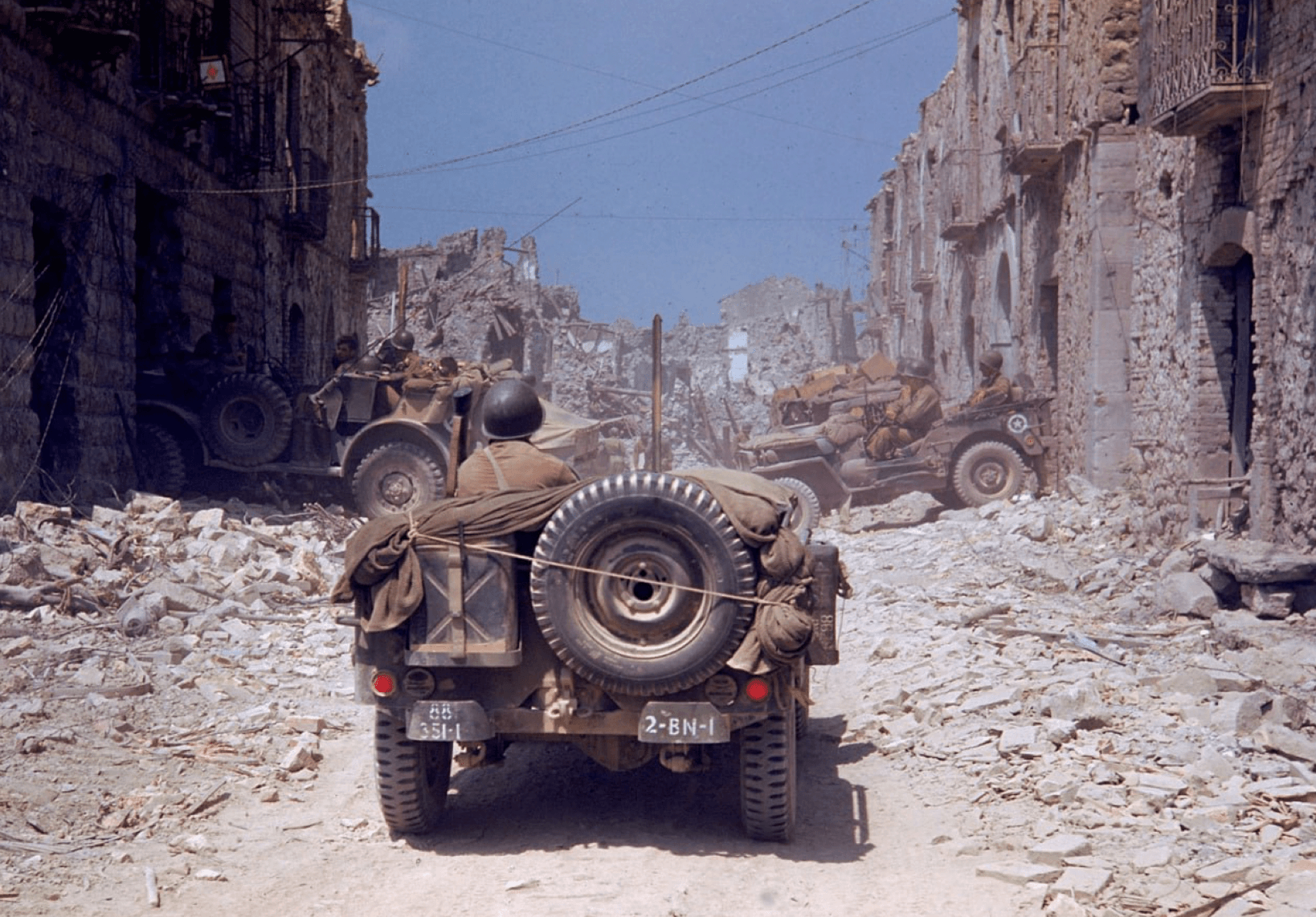 slide-6a8bf61f-5ec2-4eb5-8b52-22fd9c927473