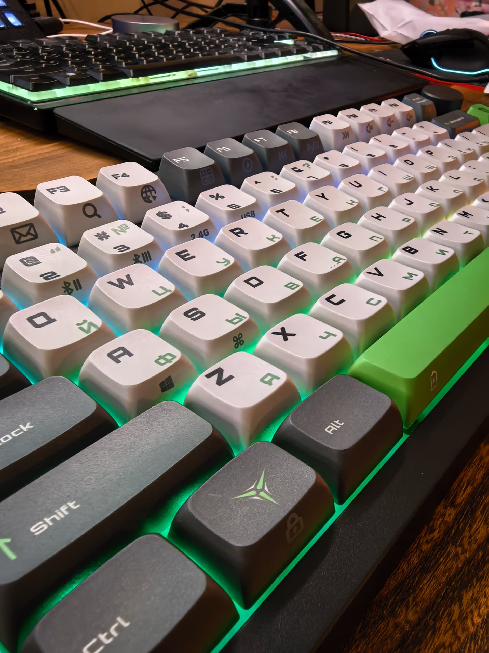 slide-857e42fd-8bd8-4df9-8c7f-44605d512c36