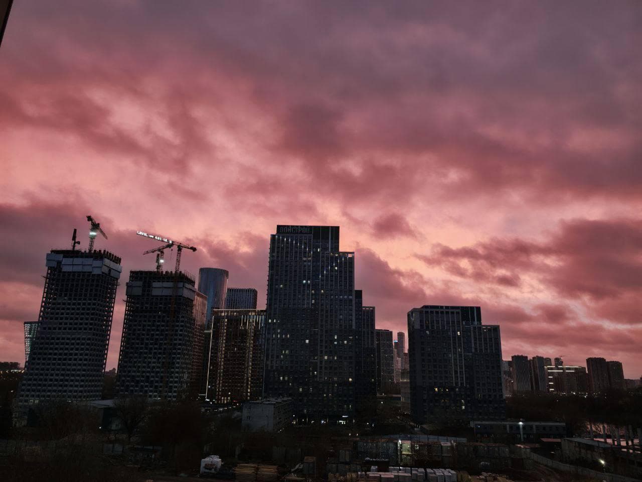 slide-b2f43003-541f-4f22-8665-4a5b7bd8b9c8