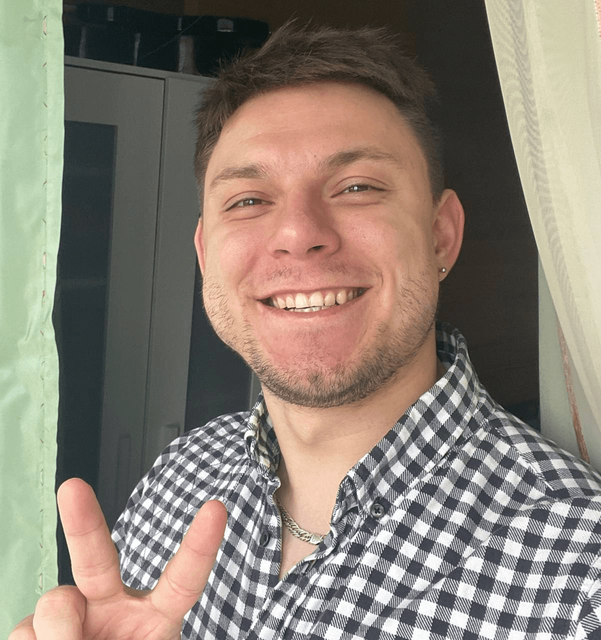 slide-62a50d2c-09bb-497f-9336-e82aaa0817b7